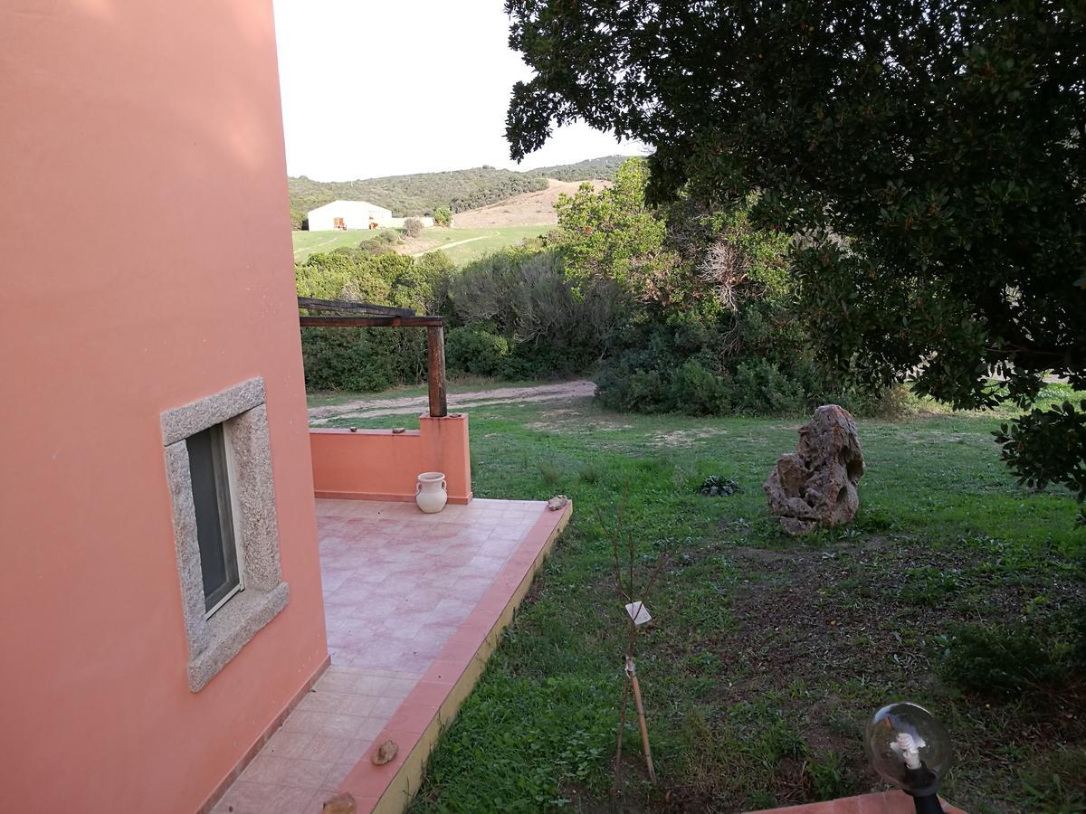 Country House Vignola Mare Aglientu Exterior foto